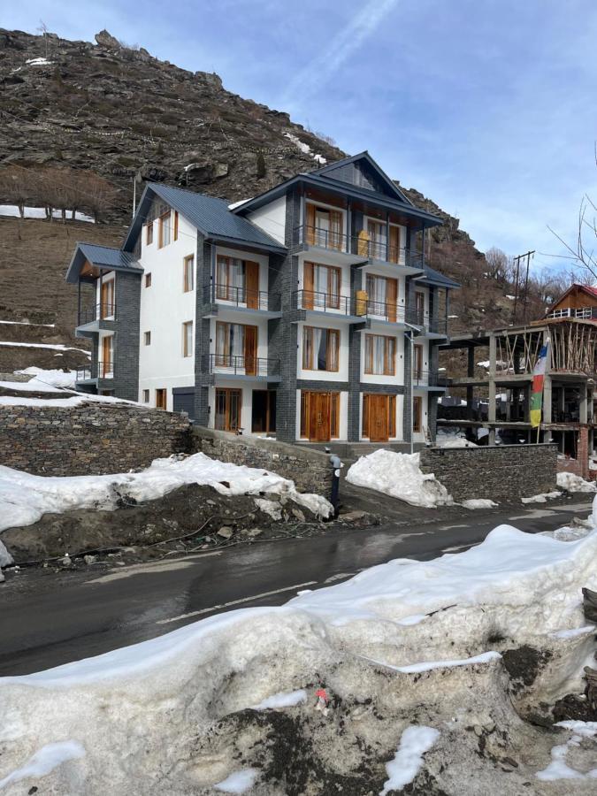 The Bulevar - Whispering Willows Hotell Sissu Exteriör bild