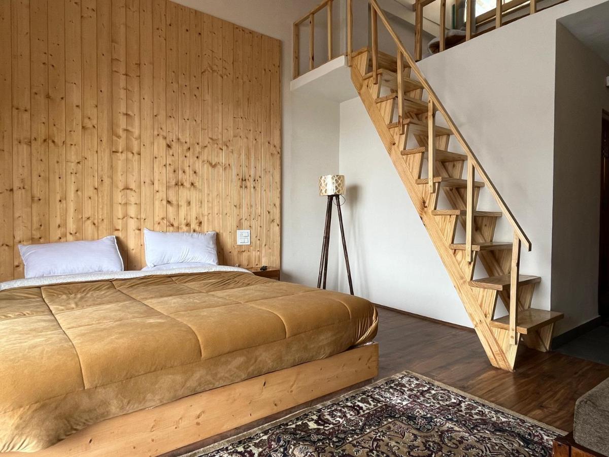 The Bulevar - Whispering Willows Hotell Sissu Exteriör bild