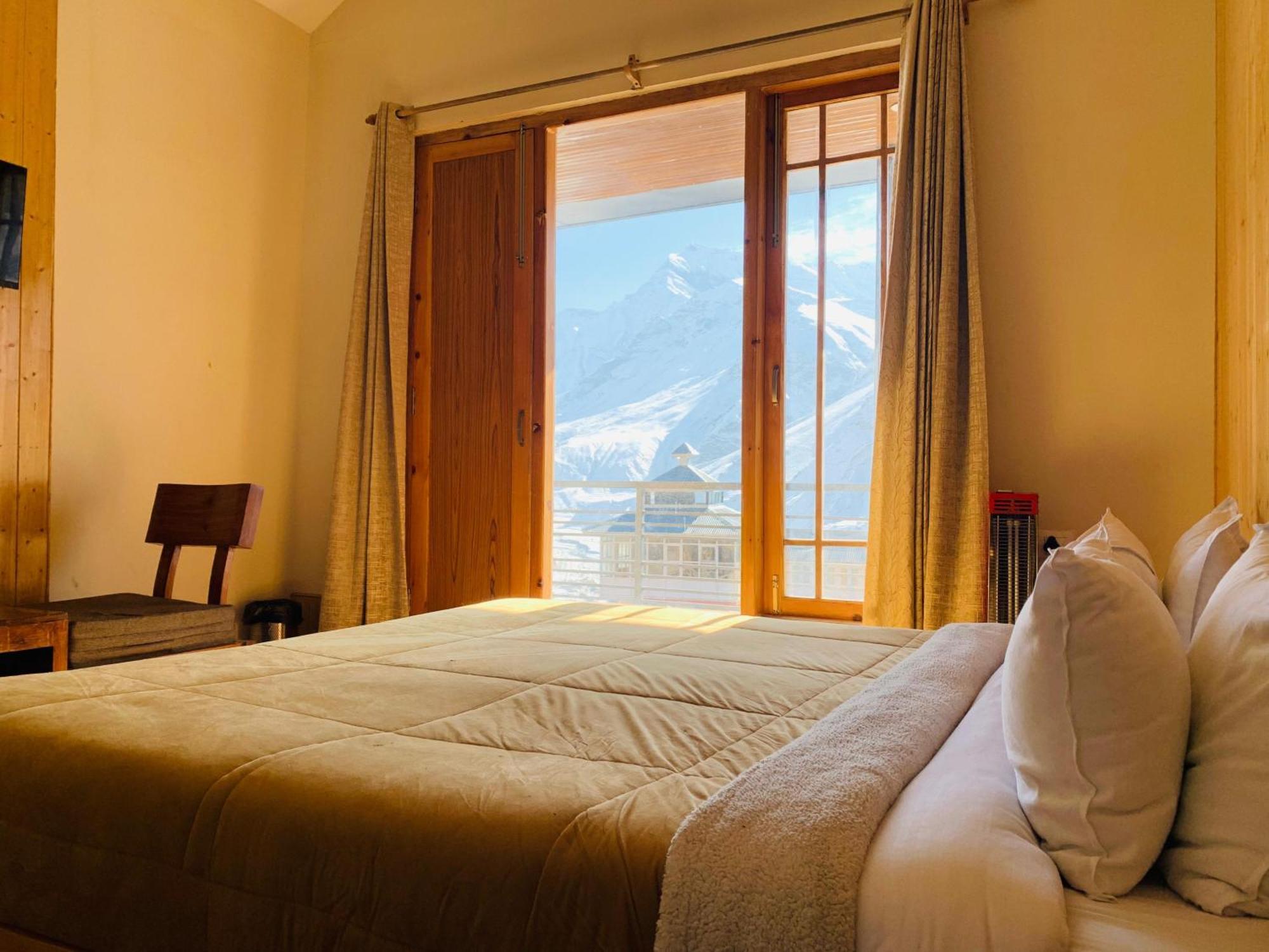 The Bulevar - Whispering Willows Hotell Sissu Exteriör bild