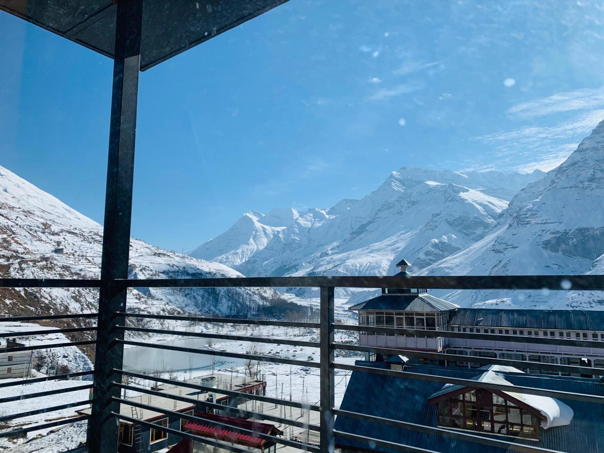 The Bulevar - Whispering Willows Hotell Sissu Exteriör bild