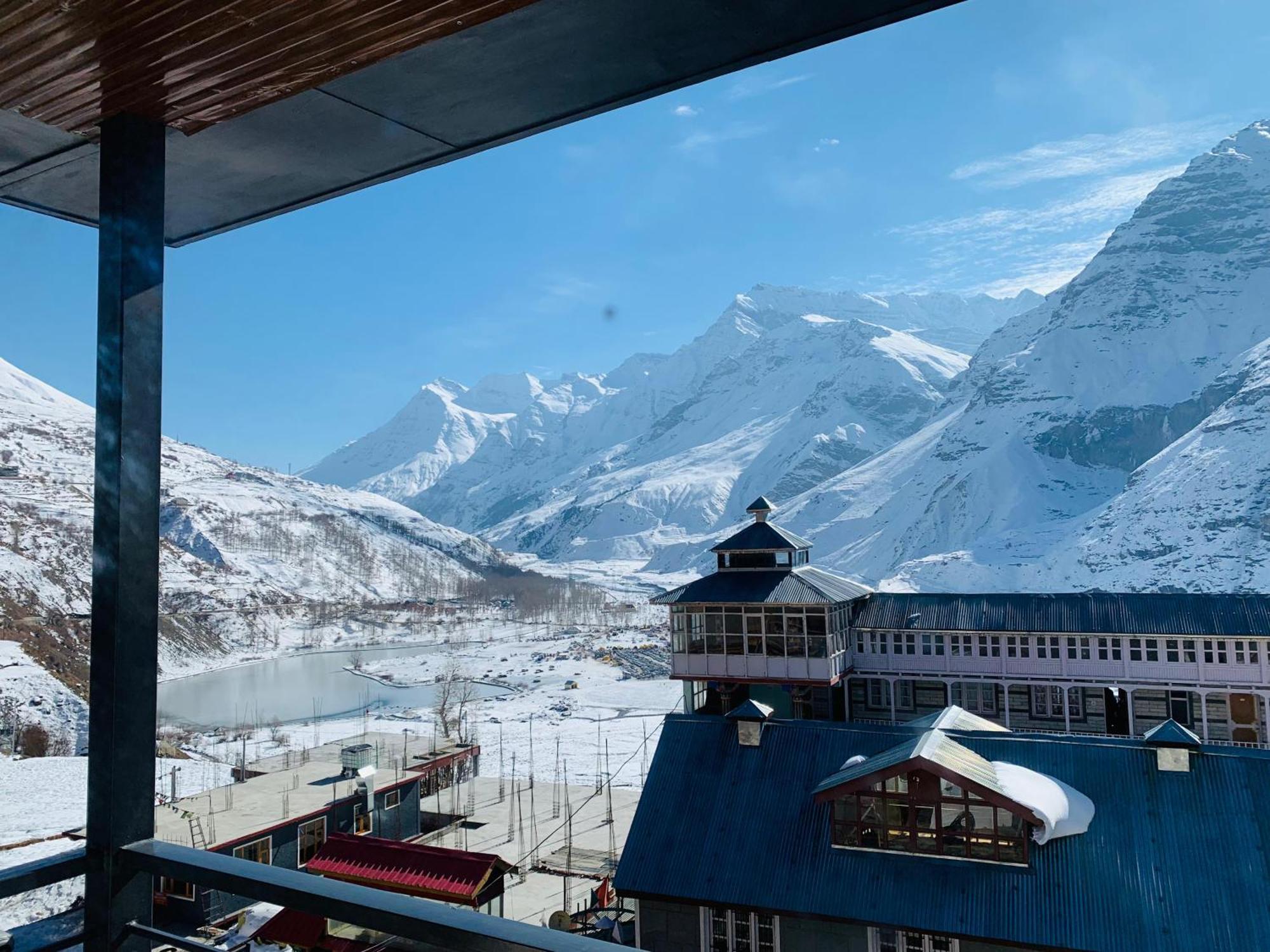 The Bulevar - Whispering Willows Hotell Sissu Exteriör bild