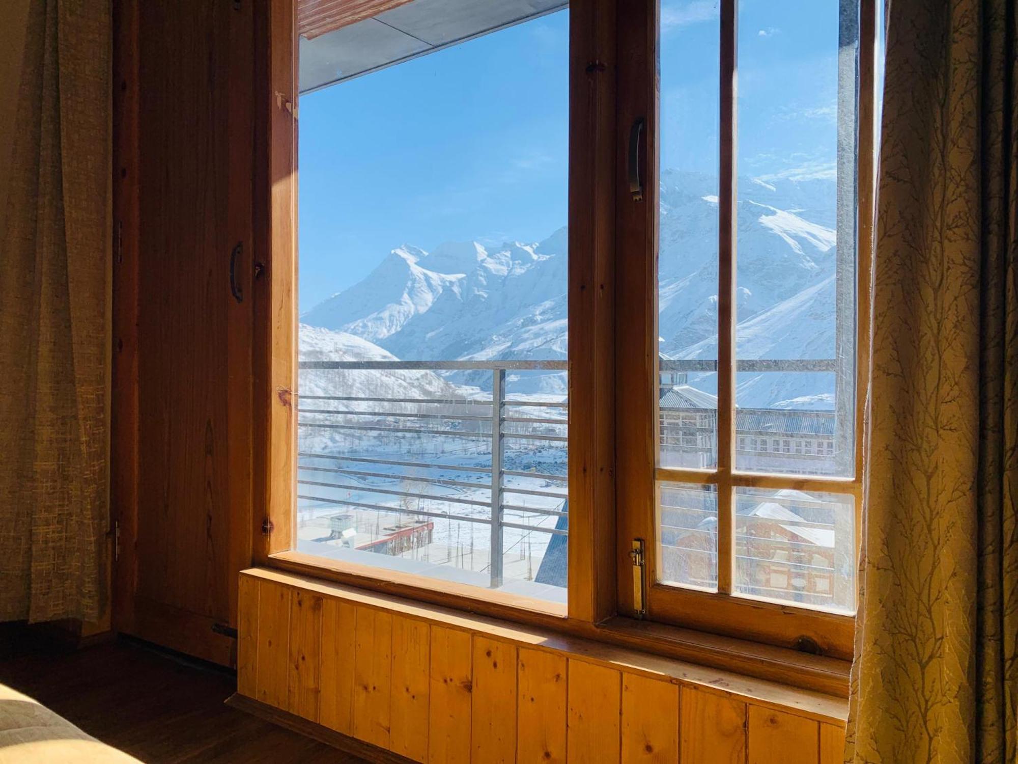 The Bulevar - Whispering Willows Hotell Sissu Exteriör bild