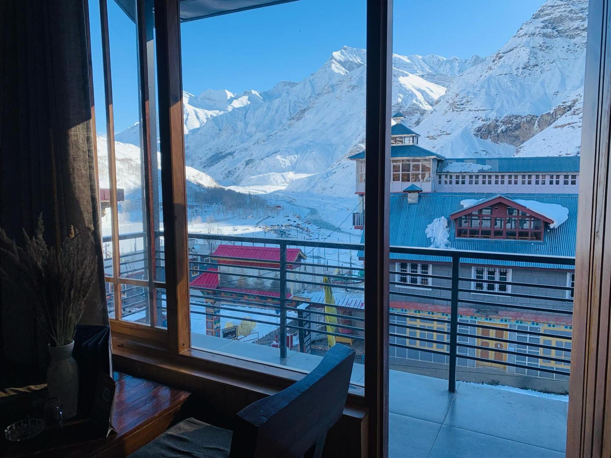 The Bulevar - Whispering Willows Hotell Sissu Exteriör bild